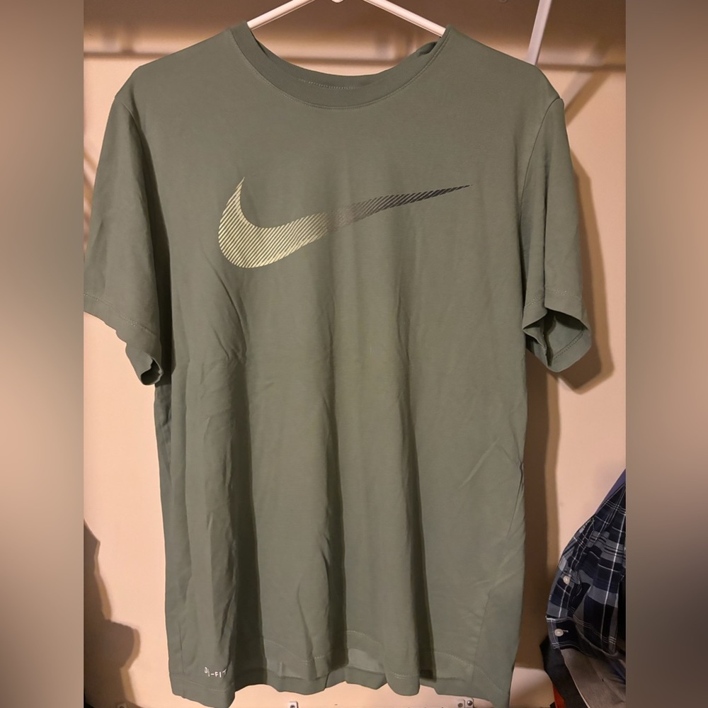 Green Dri-Fit Nike Tee